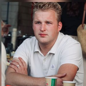 WhatsApp met Reinder van Koetsier Transport Elspeet